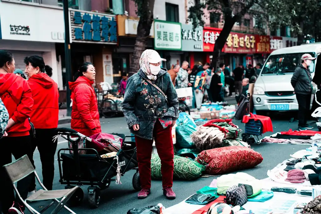上海鑫铆实业实业投资与商业运营一体化服务模式解析